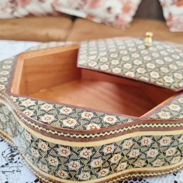 شکلات خوری خاتم کاری مدل  پره وارو مشکی
