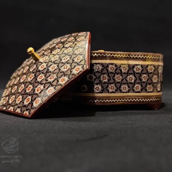 شکلات خوری خاتم کاری به همراه جعبه مخمل  مدل  پره وارو مشکی