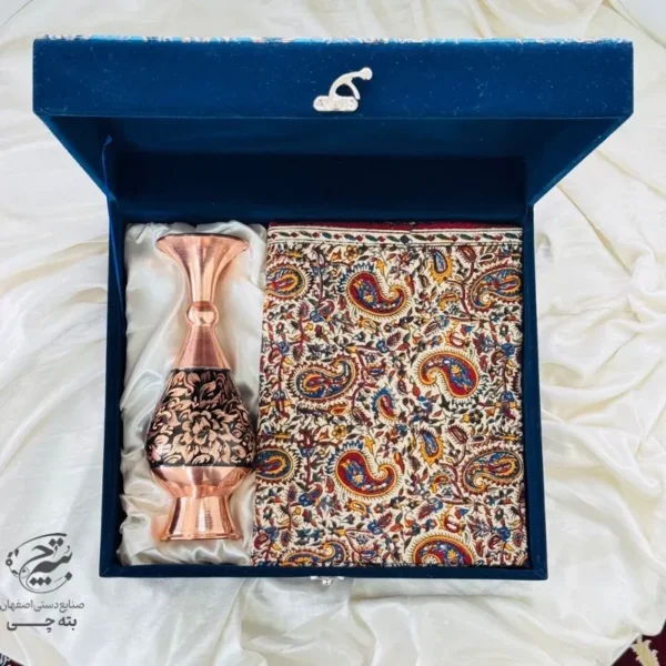 ست هدیه اداری گلدان مسی الماس تراش و رومیزی قلمکاری