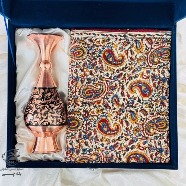 ست هدیه اداری گلدان مسی الماس تراش و رومیزی قلمکاری