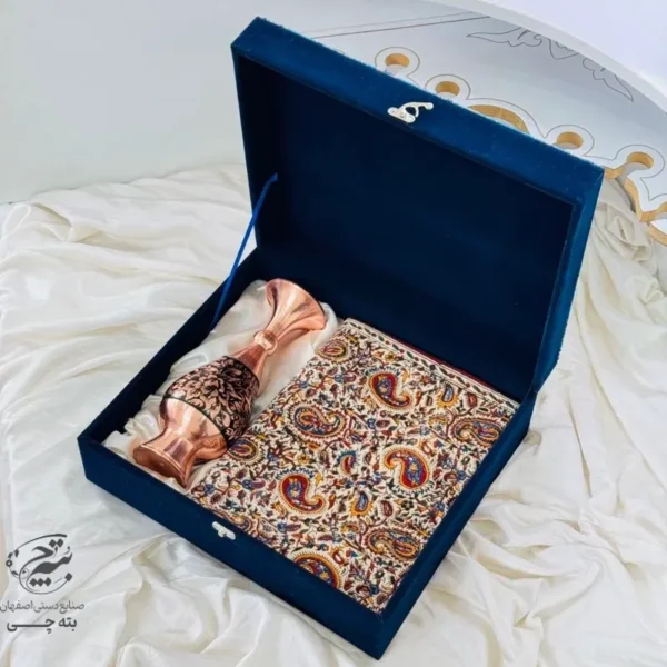 ست هدیه اداری گلدان مسی الماس تراش و رومیزی قلمکاری