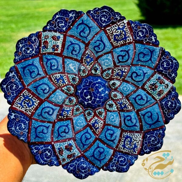 بشقاب میناکاری دیوارکوب 20 سانتی با جعبه سنتی
