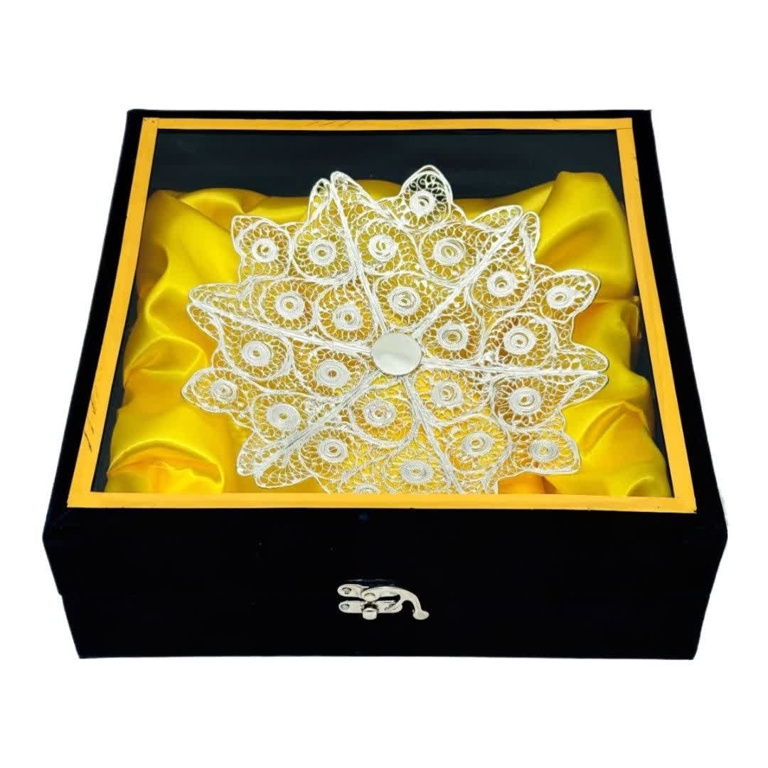 شیرینی خوری نقره ملیله کاری به همراه جعبه مخمل