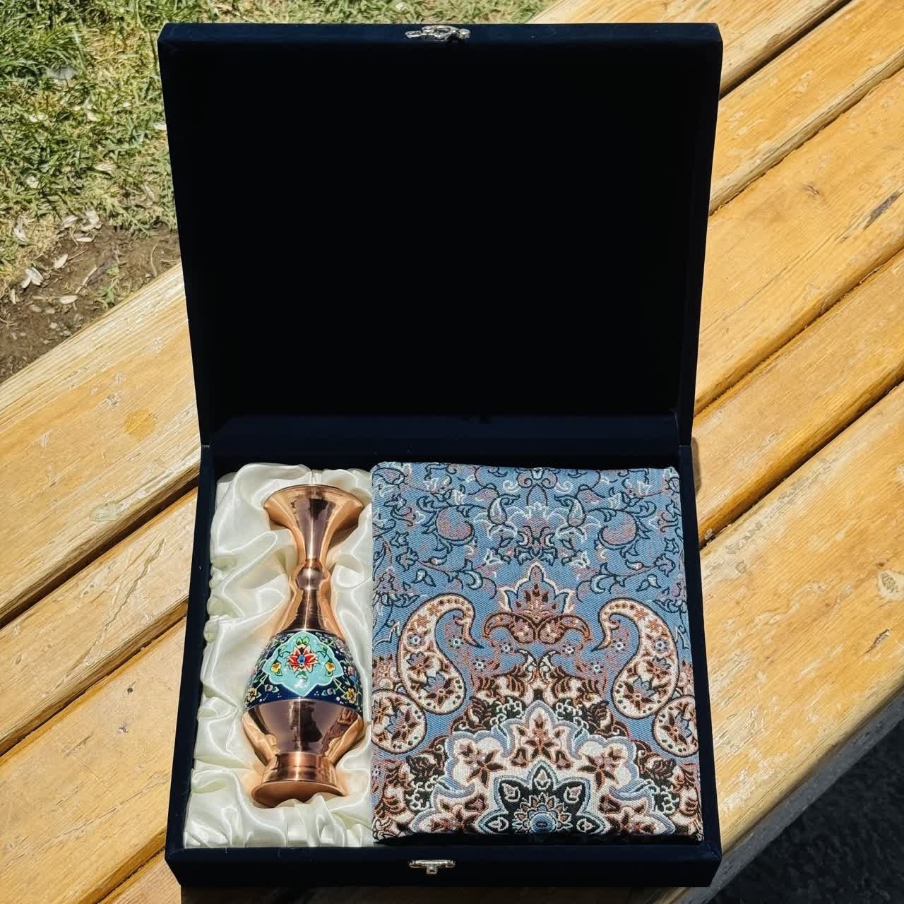 ست هدیه اداری ترمه و گلدان مسی پرداز 20 با جعبه قلمکاری