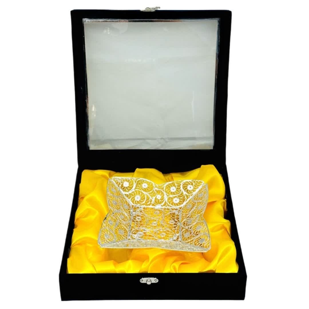 هدیه شیرینی خوری ملیله کاری نقره به همراه جعبه مخمل