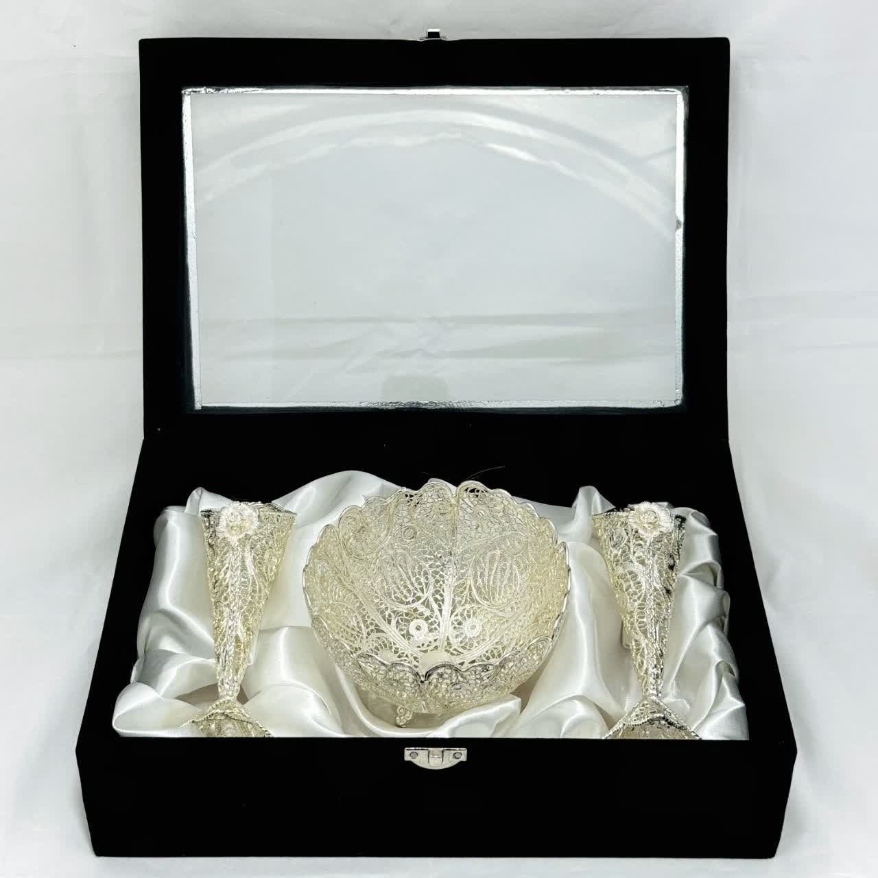 ست هدیه ظروف نقره ملیله کاری قندان و گلدان 18