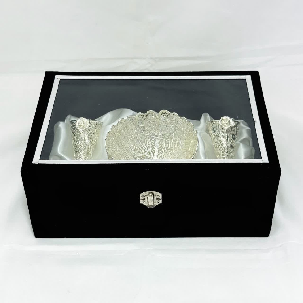 ست هدیه ظروف نقره ملیله کاری قندان و گلدان 18