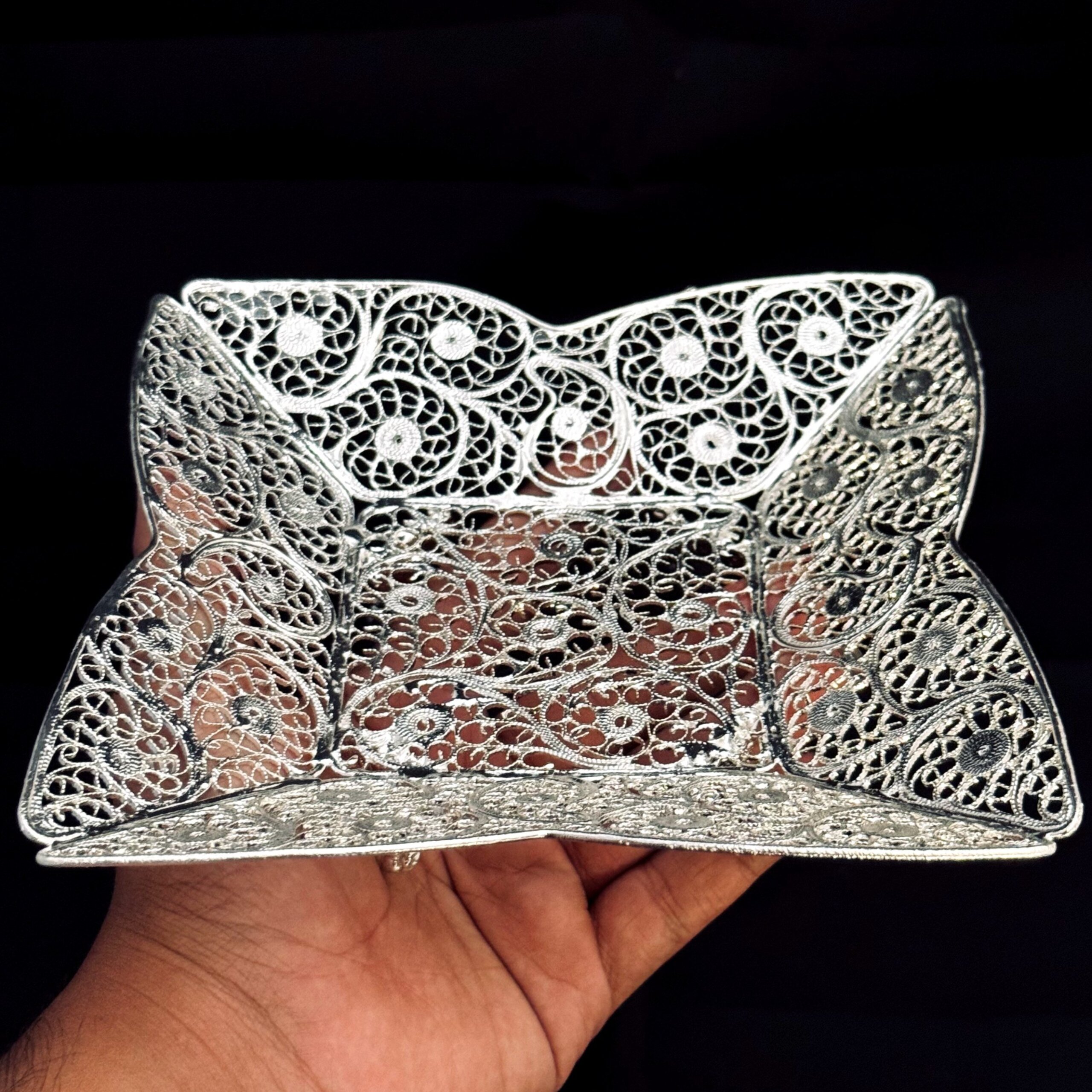 ظروف ملیله کاری شیرینی مربع کوچک پایه دار