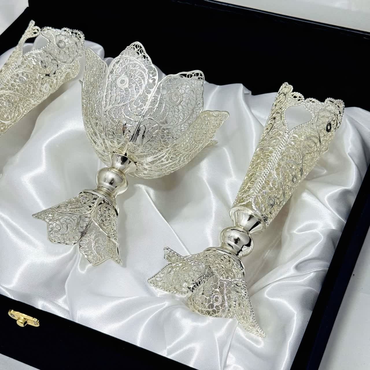 پک هدیه نقره ملیله کاری گلدان قلبی با شکلات خوری