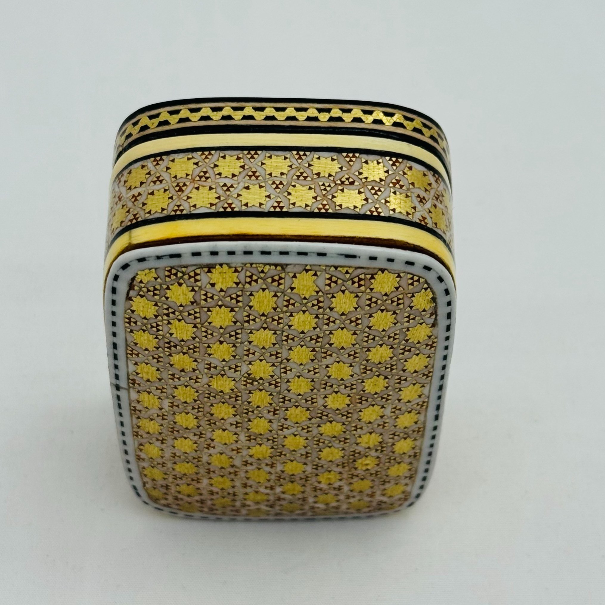 جعبه خاتم کاری کبریتی طرح شیشی