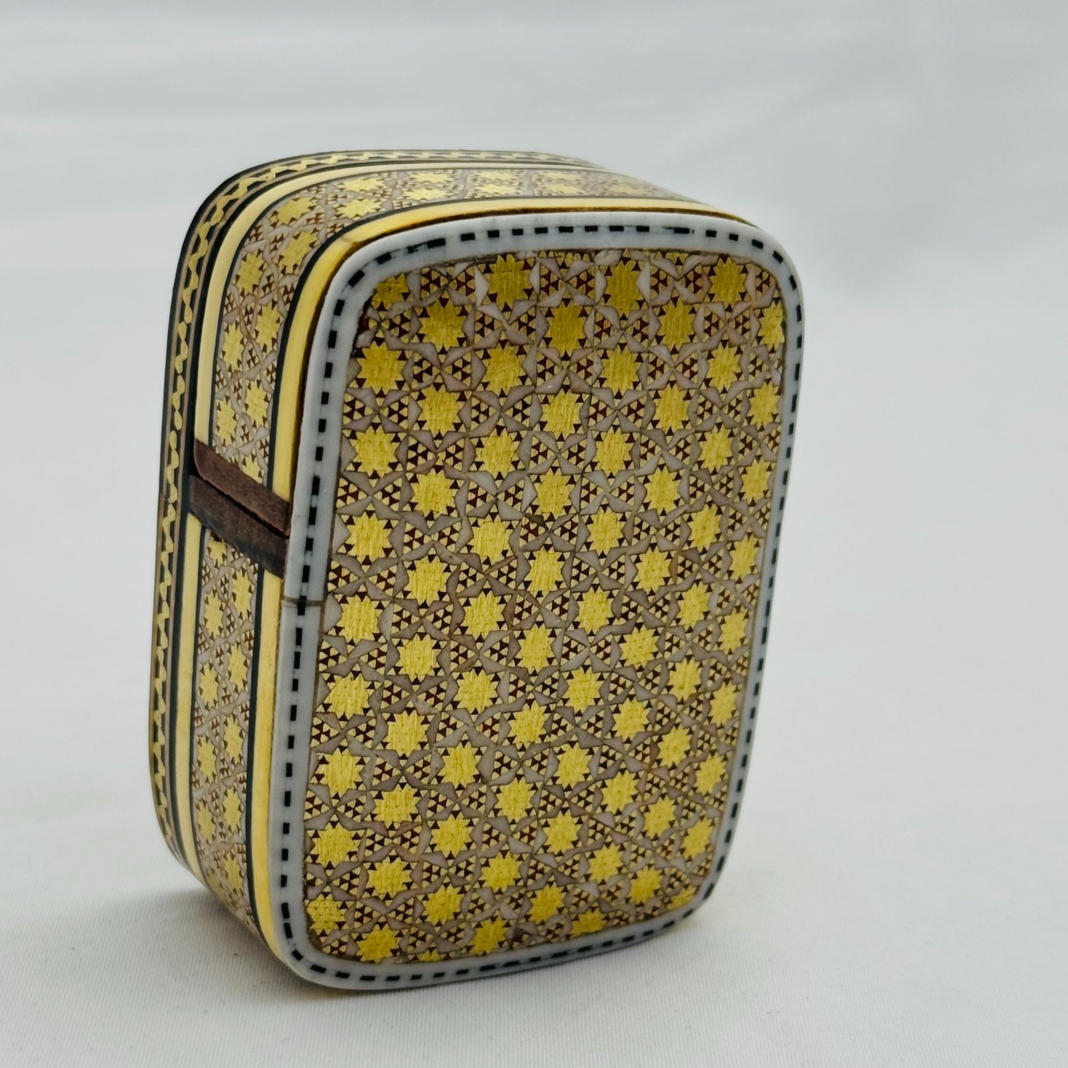 جعبه خاتم کاری کبریتی طرح شیشی