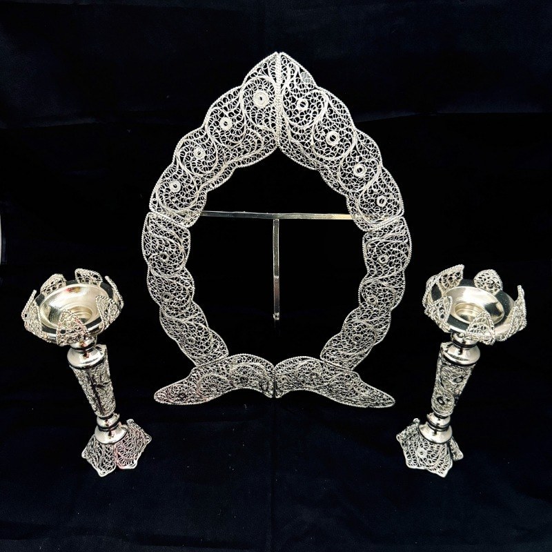 ظروف ملیله کاری قاب بیضی شماره پنج و شمعدان قلمی