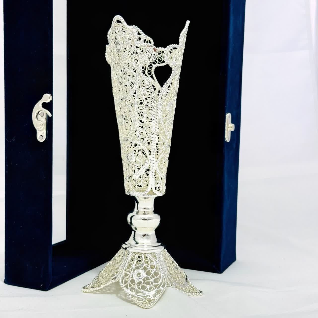 گلدان ملیله کاری با آبکاری نقره به همراه باکس هدیه نفیس(خرید مستقیم و بدون واسطه از تولیدی)