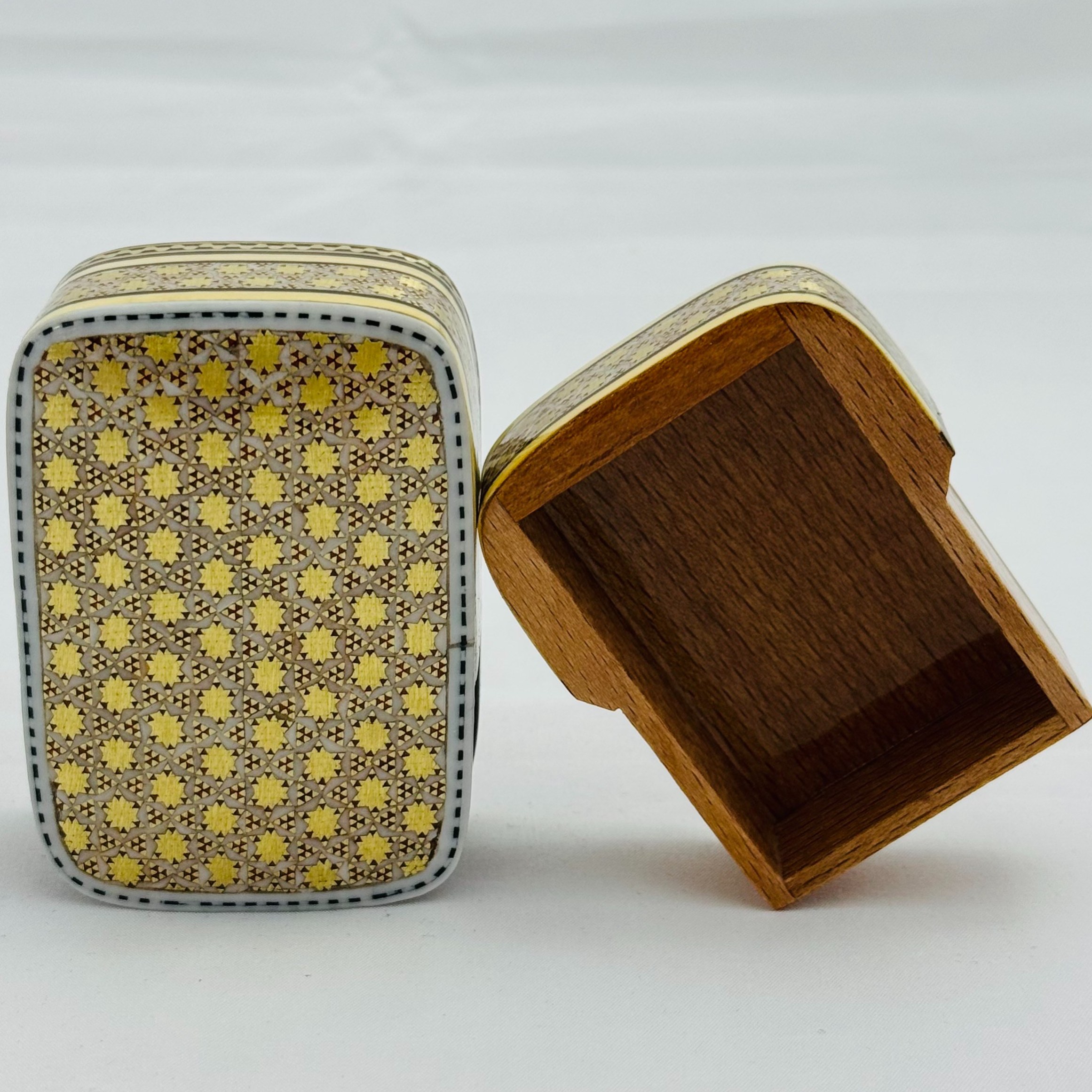 جعبه خاتم کاری کبریتی طرح شیشی