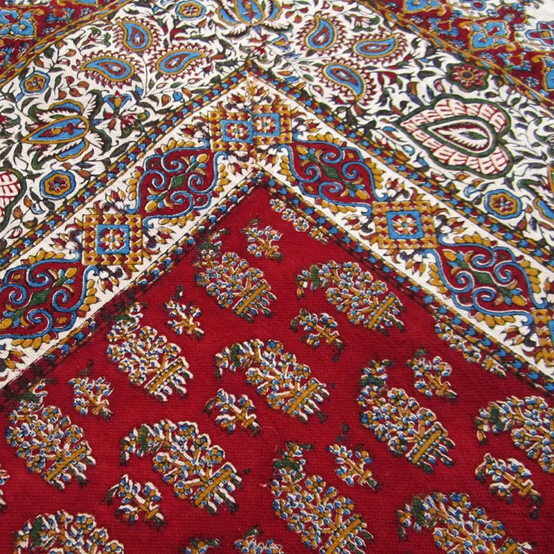 رومیزی قلمکار ممتاز طرح زرشکی سایز 100 در 150