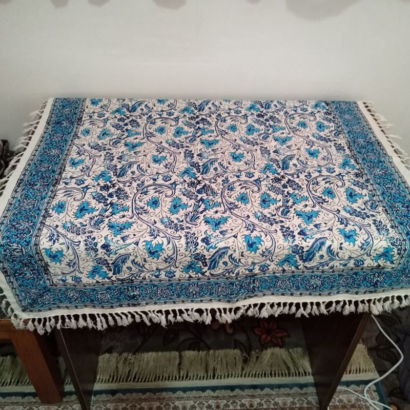 سفره قلمکاری طرح گل انگوری آبی 100در100