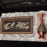 پک هدیه خاتم کاری گلدان و تابلو قلم زنی - Image 4