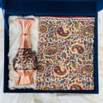 ست هدیه اداری گلدان مسی الماس تراش و رومیزی قلمکاری - Image 3