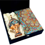 ست هدیه ظروف مسی پرداز ارتفاع 25 با رومیزی ترمه - Image 3