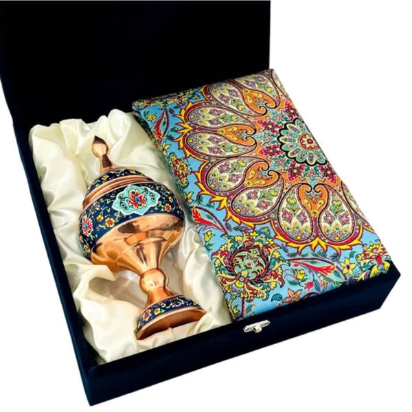 ست هدیه ظروف مسی پرداز ارتفاع 25 با رومیزی ترمه - Image 3