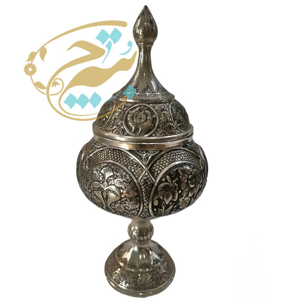 گز خوری (شکلات خوری پایه دار) قلمزنی مدل گل و مرغ برجسته  و چهره - Image 2
