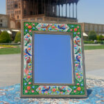 آینه خاتم کاری به همراه نقاشی گل و مرغ ۲8در۳۴ - Image 2