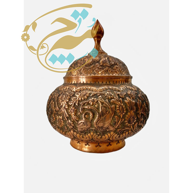 IuNXSCe1oNLXDzcKqvBSX1SxB6PiBp5GYhkePmn407UF7a3gt6.jpg شکلات خوری (قندان) قلمزنی مدل گل و مرغ 20 سانتی - Image 1