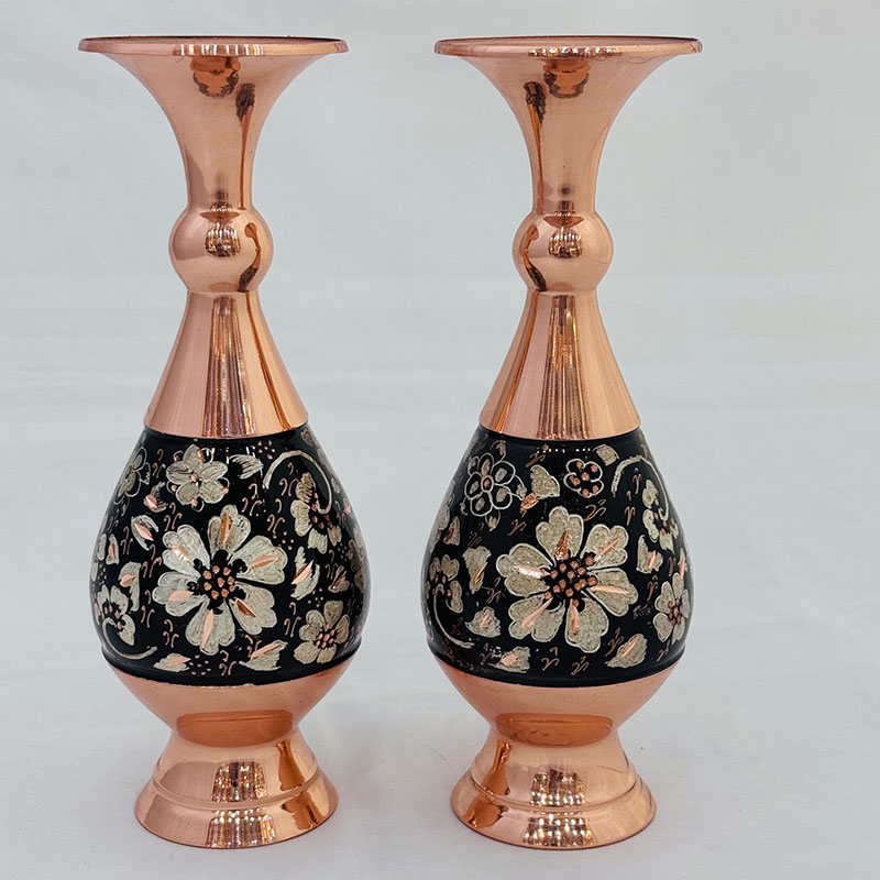 PHPbTZ3VH3yW00chK05iyz3v9pgmXh961wuKTEweloHj0DeXQK.jpg گلدان مسی الماس نقره 20 سانتی جفتی - Image 1