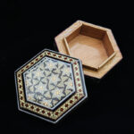 خاتم کاری اعلاء (جعبه سکه شش گوش مشکی) - Image 5