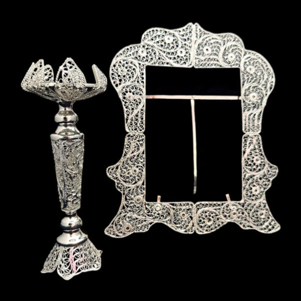ظروف ملیله کاری قاب مستطیلی بیضی شماره پنج و شمعدان قلمی - Image 3