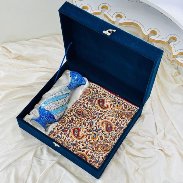 ست هدیه اداری گلدان مسی میناکاری و رومیزی قلمکاری - Image 7