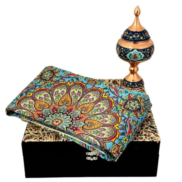 ست هدیه ظروف مسی پرداز ارتفاع 25 با رومیزی ترمه - Image 2