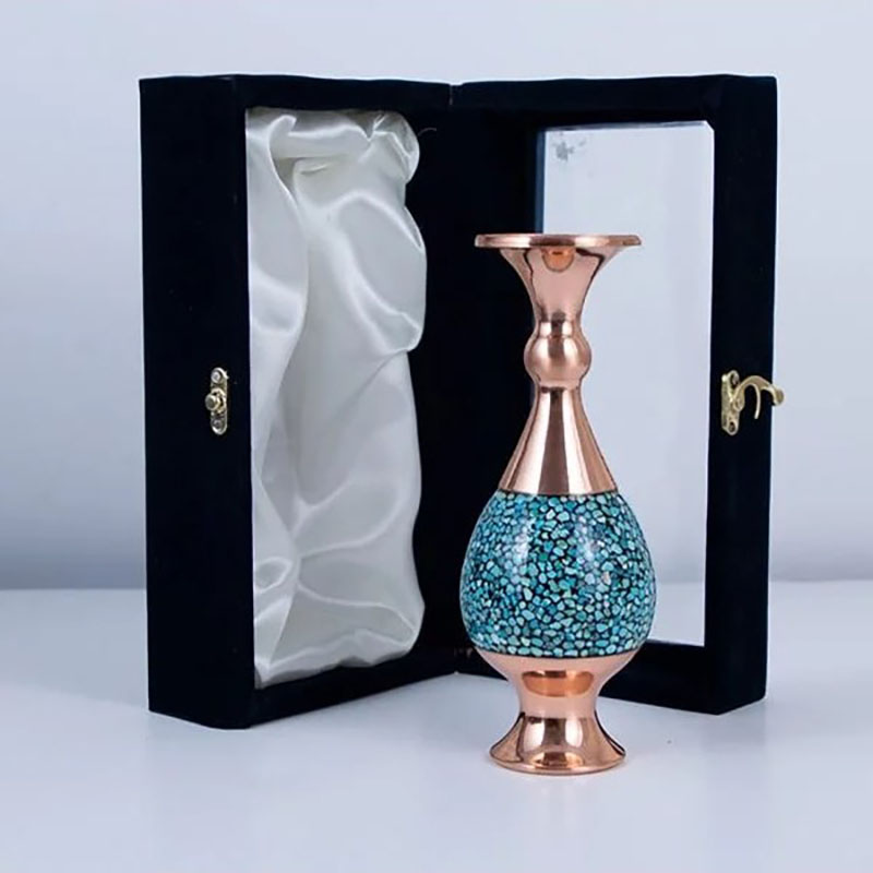 cliuE6nCDrzpUavFvCoQbKL10MVsSX7V7sQj3neffZAsUmsakh.jpg گلدان فیروزه کوبی 16 با جعبه مخمل هدیه - Image 1