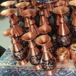 ست هدیه الماس تراش گلدان مسی 16 با جعبه سنتی - Image 5