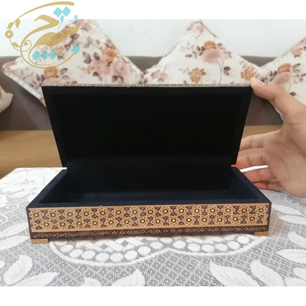 جعبه خاتم کاری 10در20 کارد و چنگال لولایی داخل مخمل - Image 4