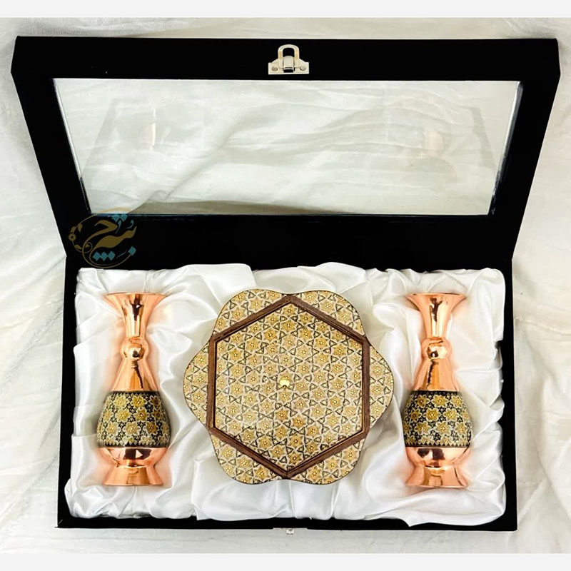 pBxnesgfKJZklIYjGEonXHyJXEt9sqIRgweBmEBtuyRKUzOdpy.jpg پک هدیه خاتم کاری گلدان 16 و شکلات خوری - Image 1