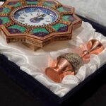 پک هدیه جفت گلدان و ساعت خاتم کاری - Image 2