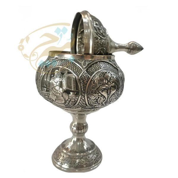 گز خوری (شکلات خوری پایه دار) قلمزنی مدل گل و مرغ برجسته  و چهره - Image 4