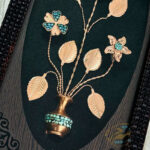 ست هدیه اداری گلدان مسی الماس تراش و تابلو فیروزه کوبی - Image 8