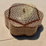 شکلات خوری خاتم کاری چوبی طرح گلی پره وارو قطر ۱۷ - Image 6