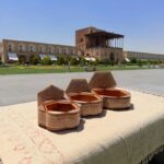 شکلات خوری خاتم کاری چوبی طرح گلی پره وارو قطر21 - Image 4
